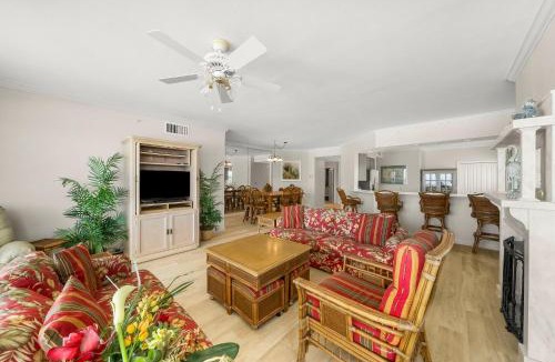 Bel Air Apartment | Grande Surf #1E