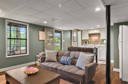 Northport House | Grandview Lakeside Retreat -Close to UA-5BR-Game Room