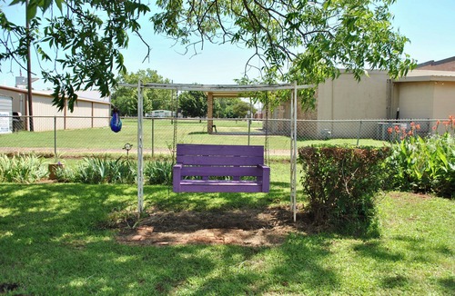 Bullard House | Gran’s House in the Heart of Downtown Bullard, Texas