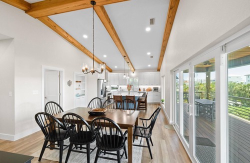 Villa Primera House | Great 4 bedroom, 2.5 bath home on beautiful Pensacola Beach!