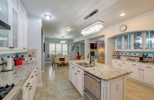 Allen House | Great for Gatherings! Stylish Allen Home w/Patio