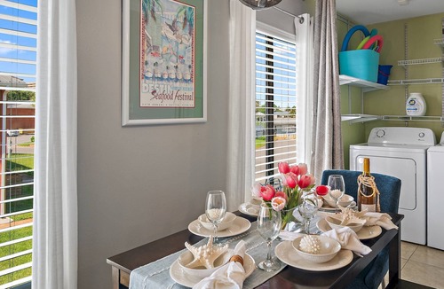 Destin Condo | Great Location! Family Friendly, 3 Pools, Lake, Tennis, Free Activities & Walk to Restaurants/Shops