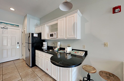 Rosemary Beach Condo | Ground Floor Studio Rental in Seacrest Beach – Pool & Easy Beach Access!