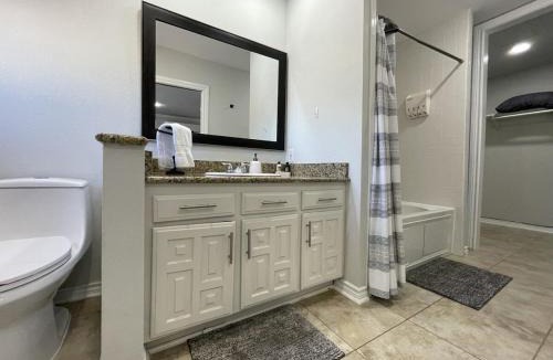 Rowlett Apartment | Guest Cottage Suite with complete kitchen in Rowlett