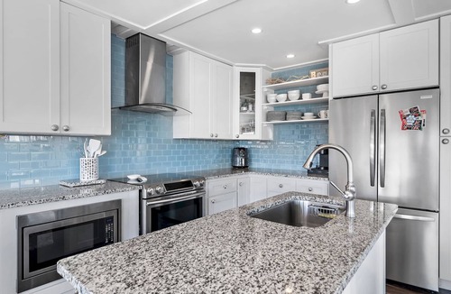 Gulf Trace House | Gulf and State Park Views, Private Beach, HOT TUB, 4 Bikes - Grayt Reflections East
