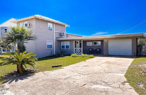 Alligator Point House | Gulf Coast Getaway Steps To Beach Dog Friendly Fenced Yard Ground Level Bedrooms