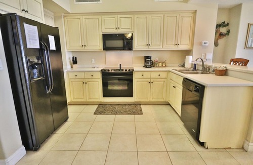 Thomas Drive Condo | Gulf Crest-2 BR on the 22nd floor*Includes Beach Chairs*