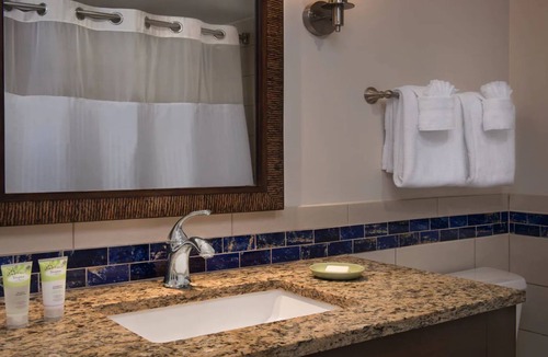 Marco Island Resort | Gulf Front - 2 Bedroom - Marriott's Crystal Shores - Full Resort Access