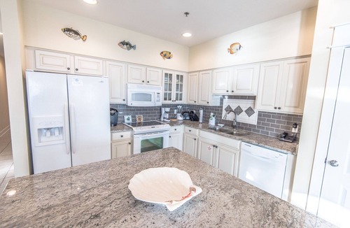 Gulf Place Condo | Gulf front condo, 1st floor- walk out to beach, Pool, Santa Rosa beach