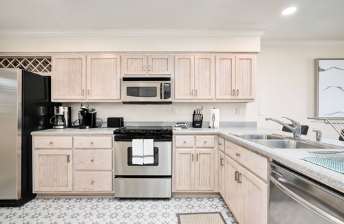 White's Gulfview House | Gulf Front Townhome in Seacrest Beach on Scenic 30a incl. chairs and umbrella