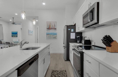 Gulf Place Condo | Gulf Place Top Floor Corner Balcony with Ocean View