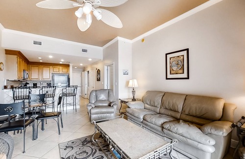 Santa Rosa Beach Condo | Gulf view condo in a beachfront complex w/shared pool & hot tub