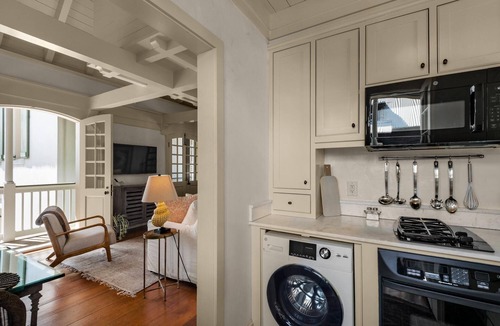 Rosemary Beach Cottage | Gulf View! Cozy Creole Pied-a-Terre-Newly Refurbished