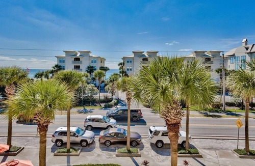 Gulf Place Apartment | Gulf View, Heated* Pool, Steps to Beach and Events - Auria’s Cove at the Inn at Gulf Place 30A