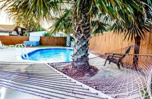 El Centro Beach House | Gulf View Home - Private Pool!