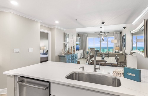 Santa Rosa Beach Condo | Gulf View ~ Penthouse Condo ~ Bunk Room~ Seasonally Heated Pool ~ Hot Tub