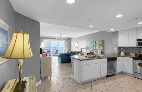 Long Beach Condo | GulfFRONT~Beach Access~Heated Pool/Grill~3BR Grandview East 502