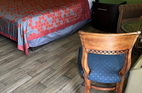 New Albany Hotel | Hallmarc Inn New Albany
