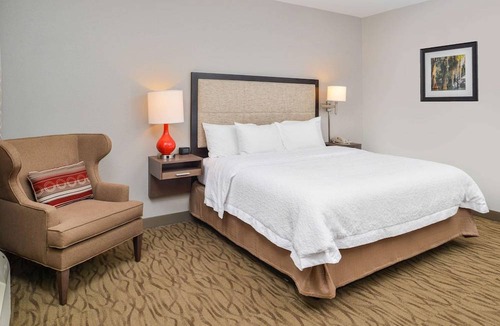 Gonzales Hotel | Hampton Inn Gonzales