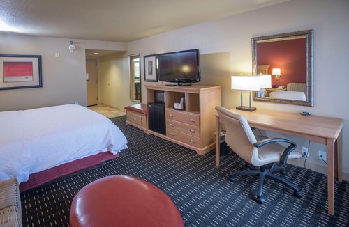 Northeast Pensacola Hotel | Hampton Inn Pensacola-Airport