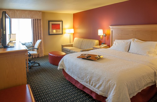 Northeast Pensacola Hotel | Hampton Inn Pensacola-Airport