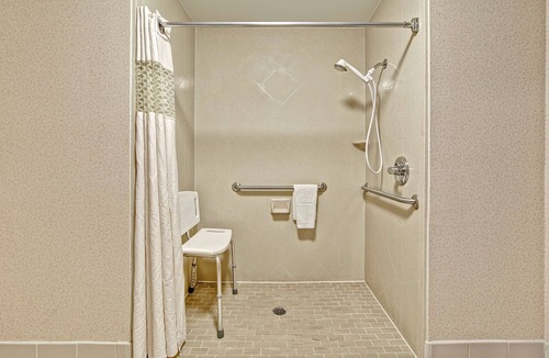 Quincy Hotel | Hampton Inn Quincy