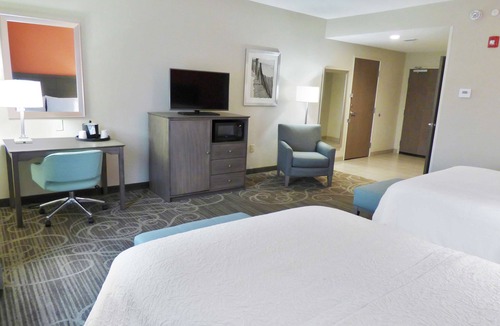 Northwest Pensacola Hotel | Hampton Inn & Suites Pensacola/I-10 Pine Forest Road
