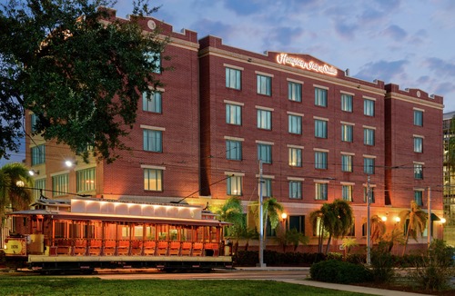 Historic Ybor Hotel | Hampton Inn & Suites Tampa Ybor City Downtown