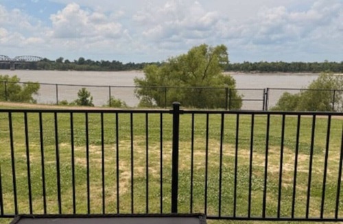 Vicksburg House | Harbor Light at MS Riverbend | Mississippi River Views
