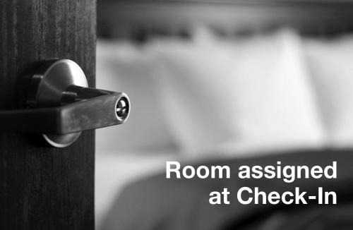 Upper Grand Lagoon Hotel | Hawthorn Extended Stay by Wyndham Panama City Beach