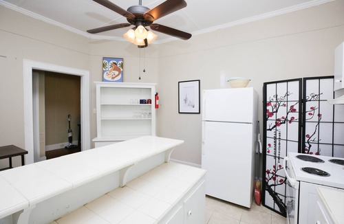 Downtown Apartment | Heart of North Hill: Pensacola Downtown, Beach!
