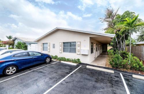 Wilton Manors Apartment | Heart of Wilton 3 Recently Remodeled