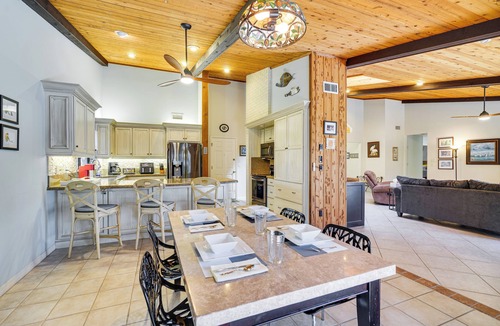 Eight Lakes Cottage | Heated Pool, 3 Mi to Dtwn: Cape Coral Escape!