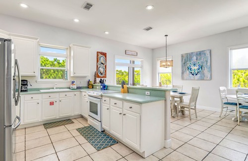 Plantation House | Heated Pool, 4 BR, Island Blessing, Beach Chairs, Short Walk to Beach