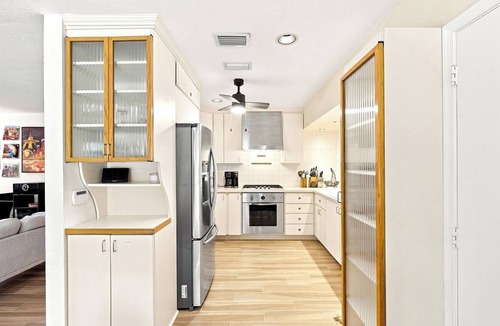 Downtown Fort Lauderdale House | Heated Pool, Modern Oasis, 4 bedroom, 8 beds, 4 bathrooms