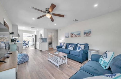 Palm Harbor House | Heated SW Pool - Near Beaches, Golf, Trail & Food
