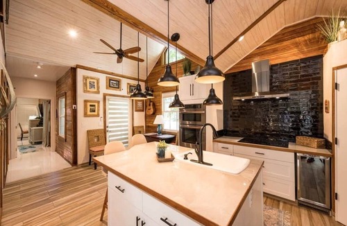 Old Town House | Hemmingway's Paradise! Walk or bike to all that Old town Key West has to offer