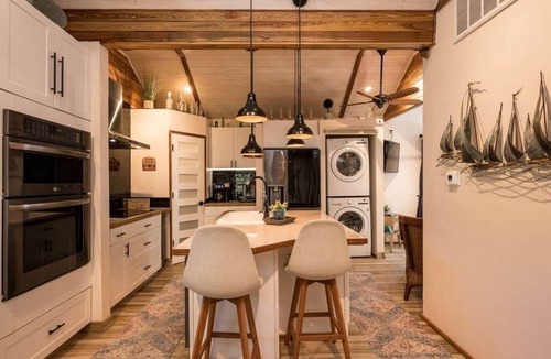 Old Town House | Hemmingway's Paradise! Walk or bike to all that Old town Key West has to offer