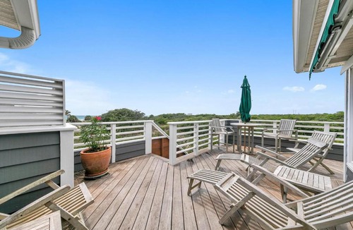 Crystal Beach House | Henderson Haus - Is a Fabulous 3BR Townhome in Destin