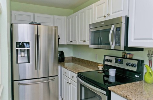 Innerarity Townhomes House | Herons Nest: Gorgeous Waterfront Unit with Kayaks!