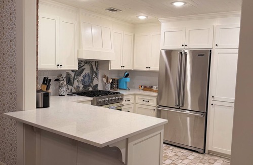 Laurel House | HGTV's Hometown house - Southern Charm 3- only 6 minutes to downtown Laurel!