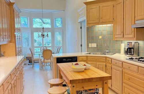 North Dallas House | Hidden gem in the heart of Dallas, minutes away from premier shopping and dining
