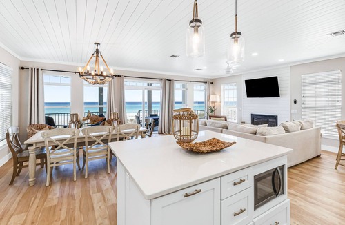 Laguna Beach Estates House | High Tide! Beachfront Home! Incredible reviews. Exceptional design and views.