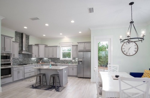 Santa Rosa Beach House | Highland Parks 30a! 6-Seat GOLF CART, Darling House near Beach, Tropical Pool