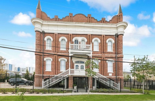 Tulane - Gravier Apartment | Historic 1BR Schoolhouse Apartment | Near CBD + FQ