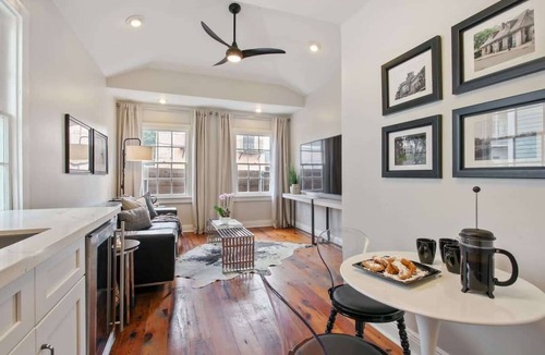 Treme Bed & Breakfast | Historic 3BR Unit with Pool | Hot Tub