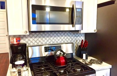South 7th Ward House | HISTORIC BEAUTY NEAR NIGHTLIFE! Walk to Bourbon Street & The French Quarter!