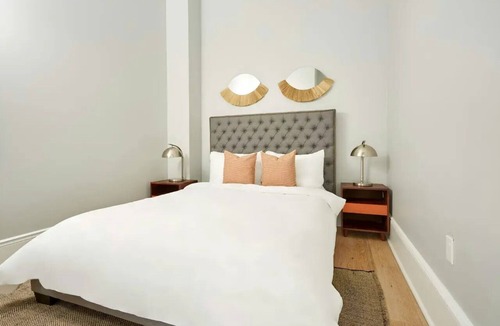 French Quarter Hotel | Historic Canal St Stay Steps from Bourbon & the French Quarter | The Harlequin