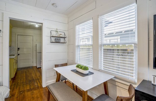 Greater Heights Apartment | Historic Heights Artist #1 - 5 km from FIFA Fest