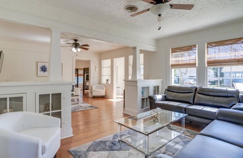 Old Town House | Historic Old Town Cottage w/ Golf Cart